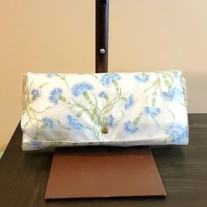 Vintage Celebrity Toiletry Kit 1960s Mod Blue Floral NWT.